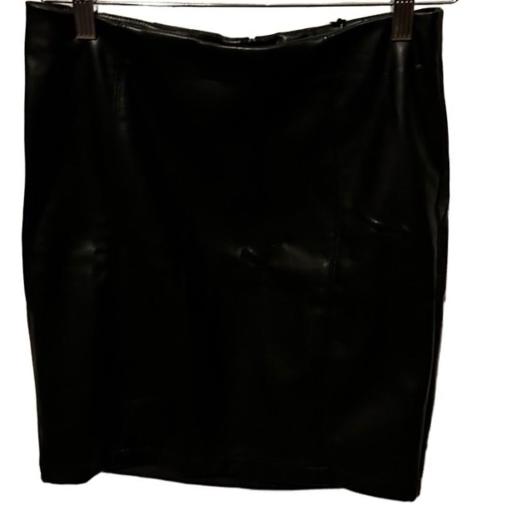 NEW Haute Monde Faux Leather Mini Skirt Women’s Size M